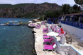 Delos Beach Hotel