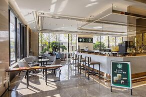 Hsin Hotel