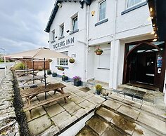 Tuckers Inn