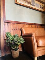 Tuckers Inn