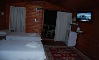 Nuri's Beach Bungalow