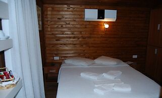Nuri's Beach Bungalow