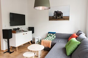 Mengi Apartments