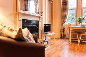 Cosy & Modern Apartment in Central Edinburgh