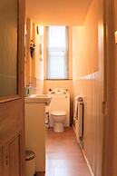 Cosy & Modern Apartment in Central Edinburgh