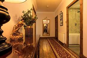 Blackfriars Residence - Beautiful Home
