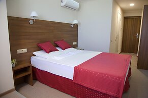 Milot Hotel