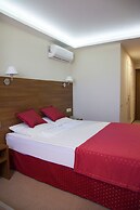 Milot Hotel