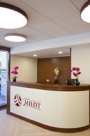 Milot Hotel