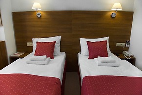Milot Hotel