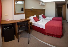 Milot Hotel