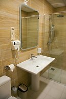 Milot Hotel
