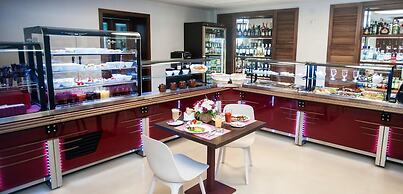 Milot Hotel