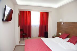 Milot Hotel