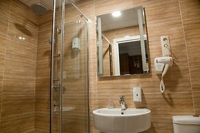Milot Hotel