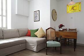 Quiet Ground Floor Mews Flat and Parking