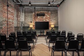Moxy Chattanooga Downtown
