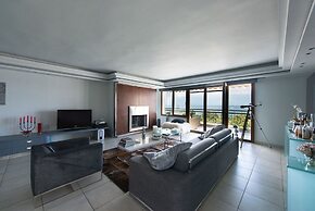 Cosmopolitan Maison