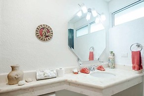Pelicanos Condominium by ChezPlaya