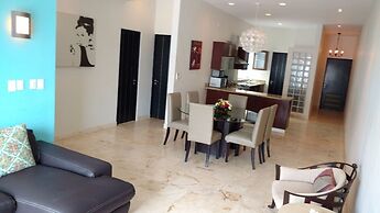 Vista Condominium by ChezPlaya