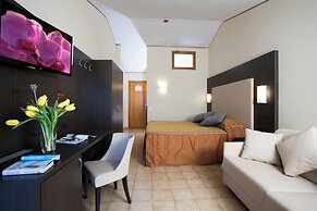 Taki Village Hotel