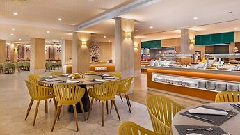 Protur Safari Park Aparthotel