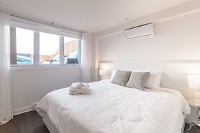 Parc Avenue Residence Mile End