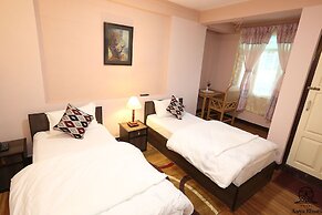 Aarya Chaitya Inn