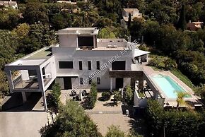 La Villa Louancelie