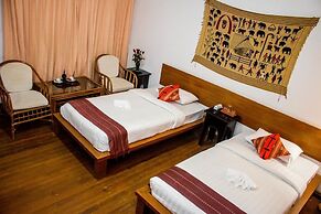 Lawkanat Hotel