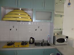 Dalian Xiuzhu Building Apartment