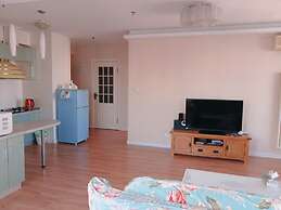 Dalian Xiuzhu Building Apartment