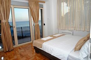 Hotel Cruiser
