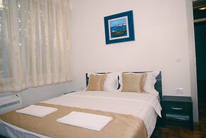 Hotel Cruiser