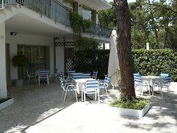 Hotel Sayonara