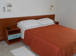 Hotel Sayonara