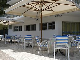 Hotel Sayonara