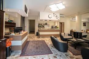 Hotel Sayonara