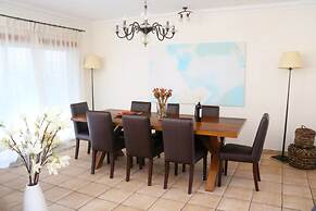 Wallis Villa