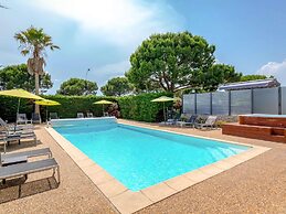 ibis Styles Fréjus Saint-Raphaël