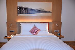 Novotel Vijayawada Varun Hotel
