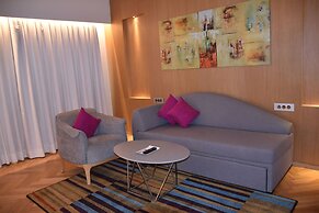 Novotel Vijayawada Varun Hotel
