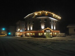Victory Hotel Dermulo di Predaia