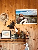 Fair Isle Motel