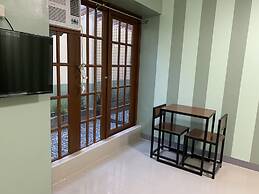 Beinte Singko de Marso Apartments