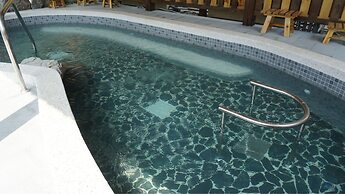 Huaman hot villa