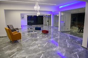 Milea Hotel
