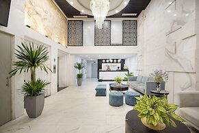 Flower Hotel