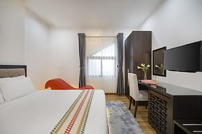 Flower Hotel