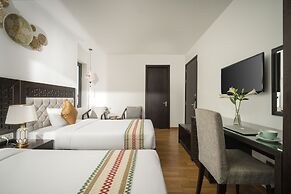 Flower Hotel